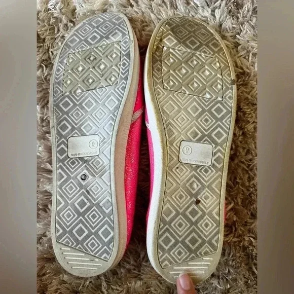 Pink glittery Seahawks shoes size 9 - Picture 4 of 4